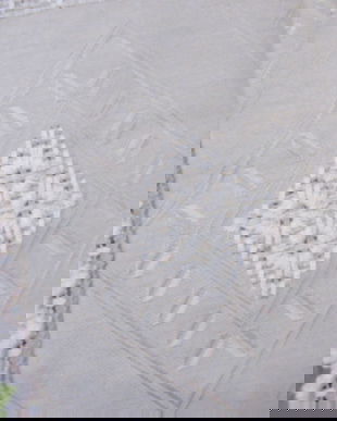 Fata de masa cu broderie