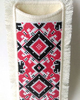 Husa ochelari sau telefon cu broderie motiv traditional
