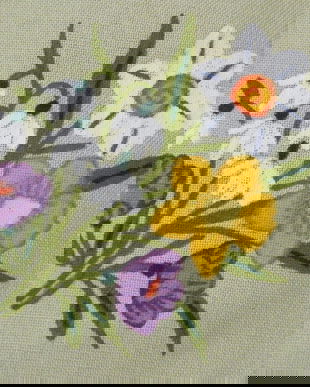 Fata de masa pictata manual