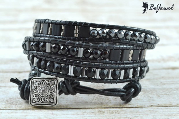 Bratara wrap cu snur de piele si cristale ''Carbon''