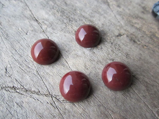 Cabochon jasp rosu 10mm