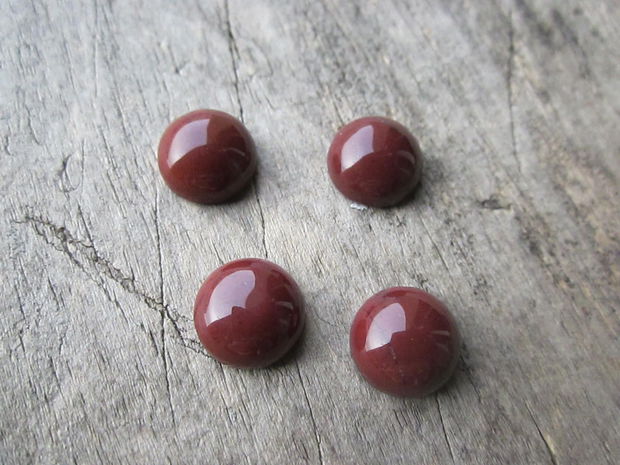 Cabochon jasp rosu 10mm