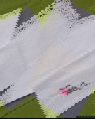 Set 3 batistute cu dantela si broderie