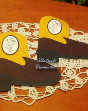 Decoratiune cizme de cowboy