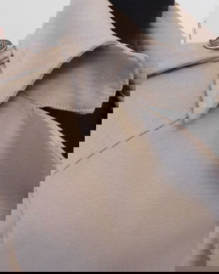 JACHETA NOUA ITALIA , NR 38 - 40 , DEOSEBITA