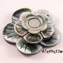7980 - Pandantiv, sidef gri, sculptat manual, floare