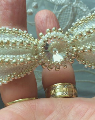 Bratara ”Fluture”cu rivoli Swarovski