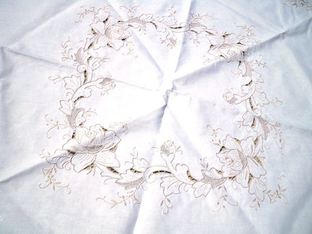 Broderie crem