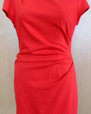 rochie rosie