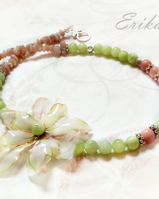 Colier  de vara cu jad-Colectia ,,Blossoming jewelry"