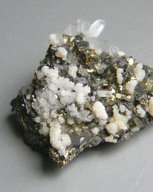 Specimen - cuart si pirita pe blenda