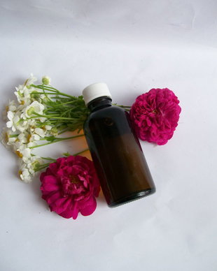 ULEI DE LEMN DE TRANDAFIR- regenerant, antioxidant, cicatrizant ,antiage