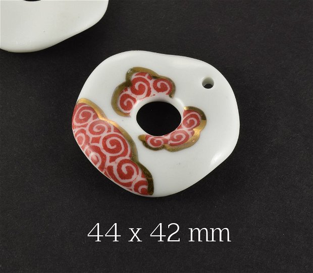 Pandantiv ceramic, 44 x 42 mm