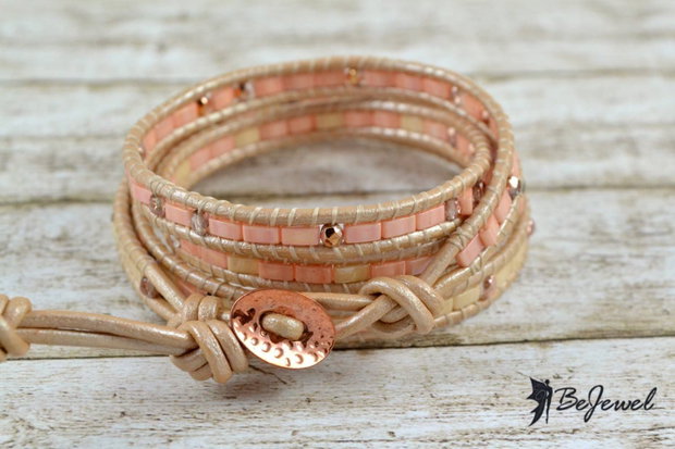 Bratara wrap cu snur de piele si cristale ''Flowers blush''