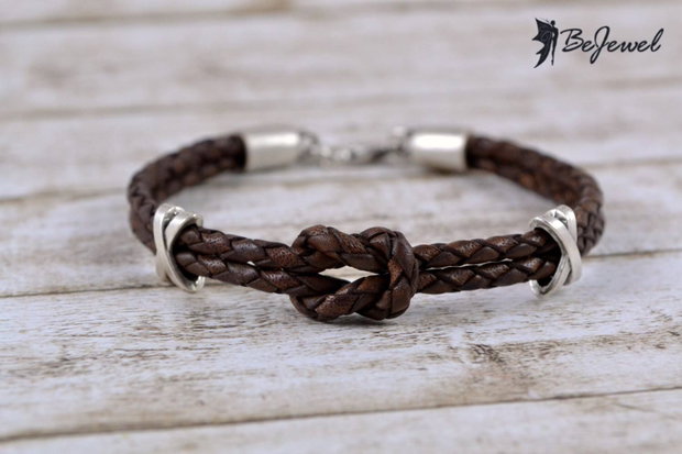 Bratara barbateasca cu snur de piele ''Knot''