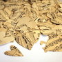 500  inimioare decupate din hartie vintage