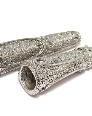 Capacel metalic, argintiu antichizat, 44.5x12 mm