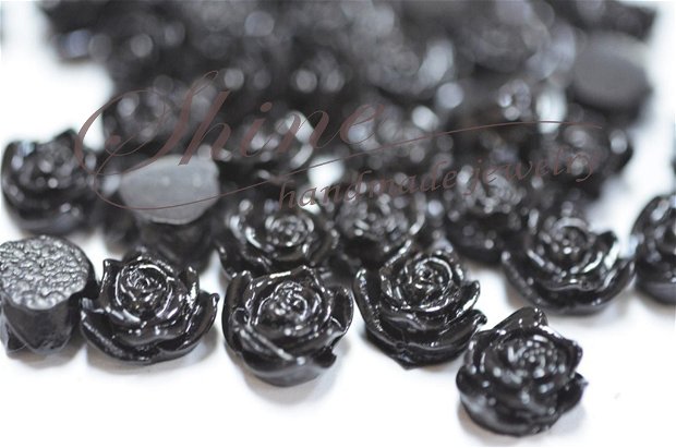 Cabochon floare, neagra