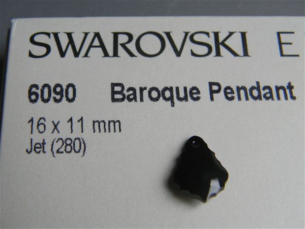 Pandantiv Swarovski - Baroc 16 mm - 6090-280