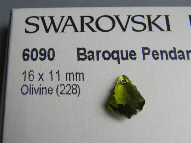 Pandantiv Swarovski - Baroc 16 mm - 6090-228