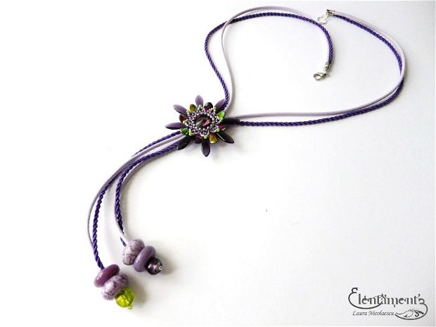 Floare violet - colier delicat de vara