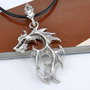 8050 - (1buc) Pandantiv / charm, dragon, aliaj metalic argintiu, snur sintetic