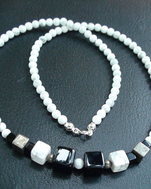 Colier barbati / unisex din Argint 925, Howlite, Onix si Pirita - CO285 - Choker elegant, colier casual, colier barbatesc