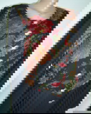 Rochie cu bust inflorat