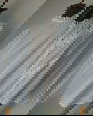 BLUZA BUMBAC DANTELA