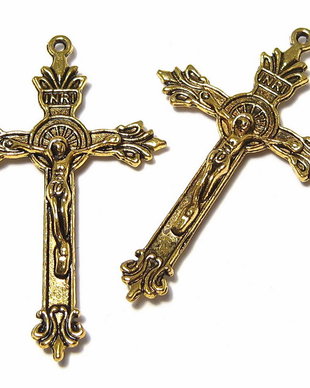 Pandantiv metalic, cruciulita, auriu antichizat, 49x31 mm