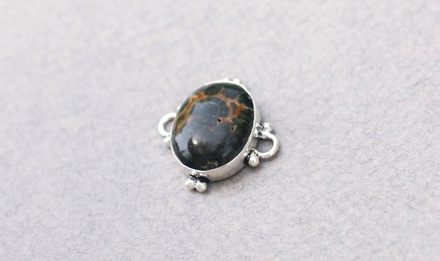 Pandant cu jasper oceanic in rama  decorativa argintata si antichizata