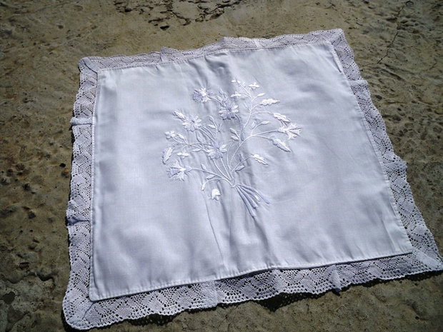 Husa perinita