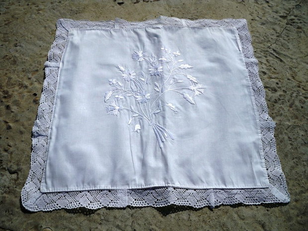 Husa perinita