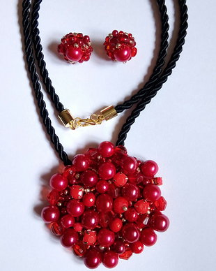 Set rosu colier+cercei
