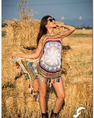 Rezervata.  vesta chic, de vara, de plaja, de soare
