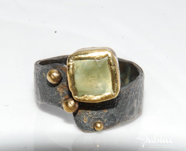 Inel argint 925 cu prehnit faţetat, placat selectiv cu aur 24K