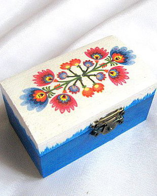 Cutie lemn cu motiv traditional 27253