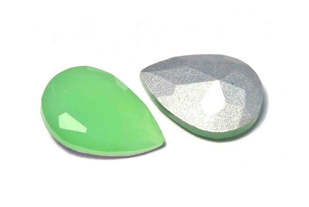 Cabochon din sticla, 14x10 mm, opaque peridot