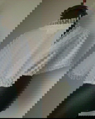 BLUZA BAVAREZA SCURTA