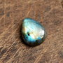Cabochon Labradorit  lacrima   - spectrolit