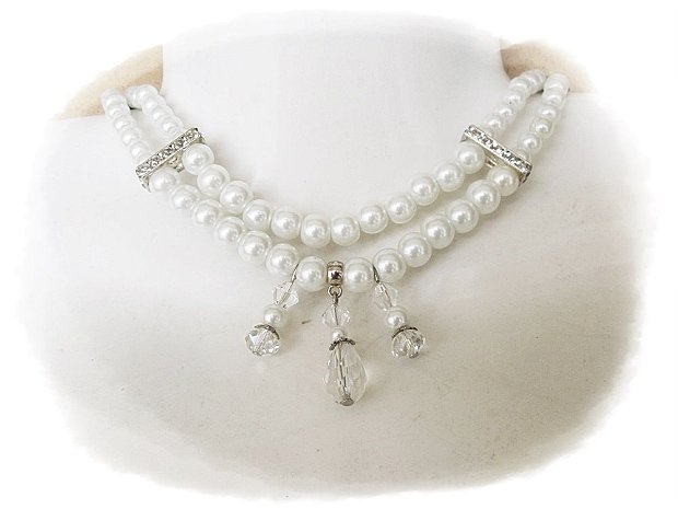 set 524 - perle albe si cristale