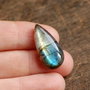 Cabochon Labradorit  lacrima   - spectrolit