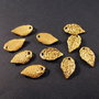 5448.2 - (19buc) Charms, frunza, aliaj metalic auriu, 15x9mm