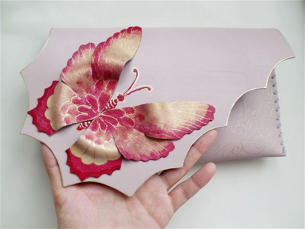 poseta plic handmade unicat din piele - Red Butterfly