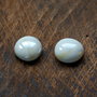Set 2 buc - Cabochon sticla  alb- laptos cu  putin galben ~ 17 mm