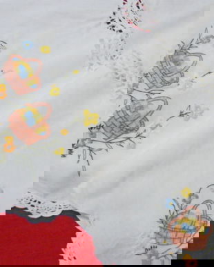 Fata de masa cu broderie si dantela