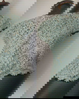 BLUZA ANII 50 MATASE SI DANTELA CHANTILLY