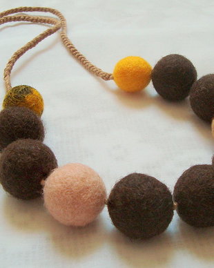 Colier Royal Brown