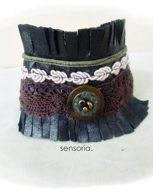 Bratara piele antique III