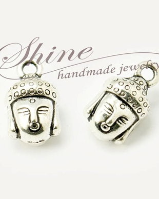 Charm capul lui Buddha, argintiu antic